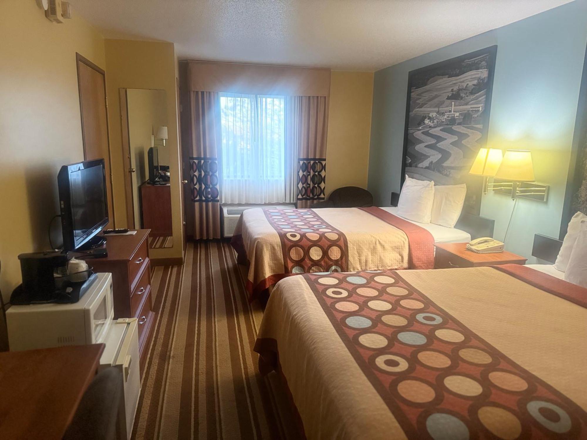 Super 8 By Wyndham Sparta Exterior photo