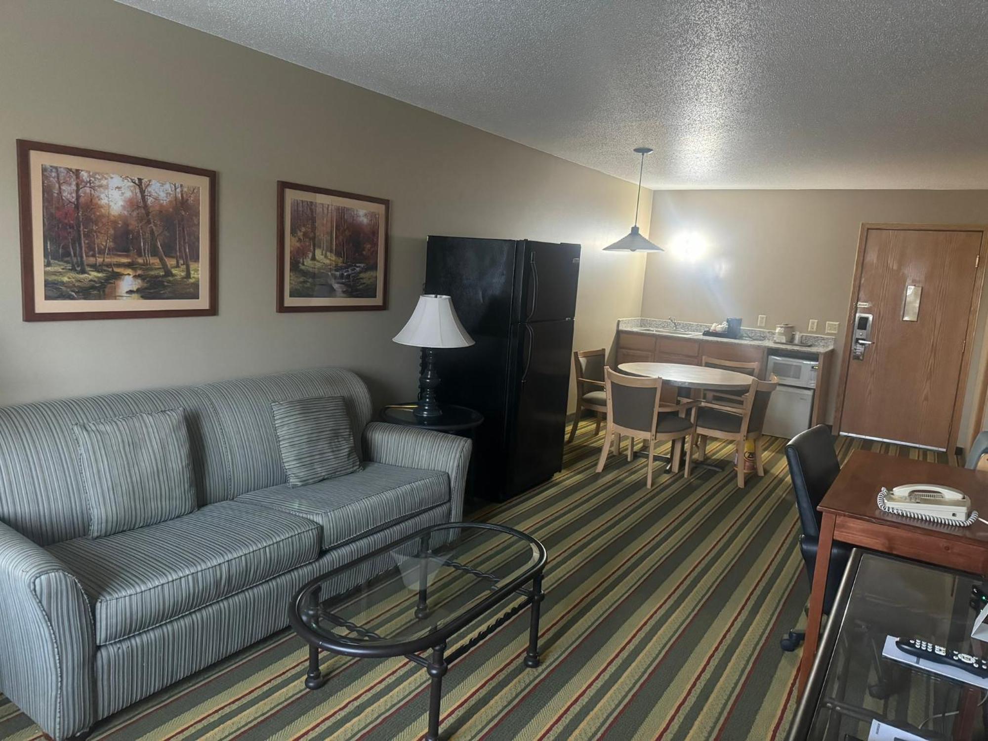 Super 8 By Wyndham Sparta Exterior photo